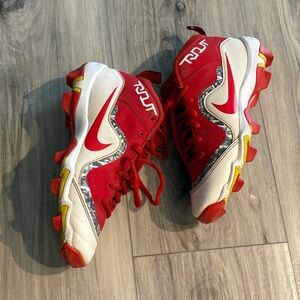 Nike Mike Trout Fastflex Youth Baseball Cleats Red & White SZ 3Y